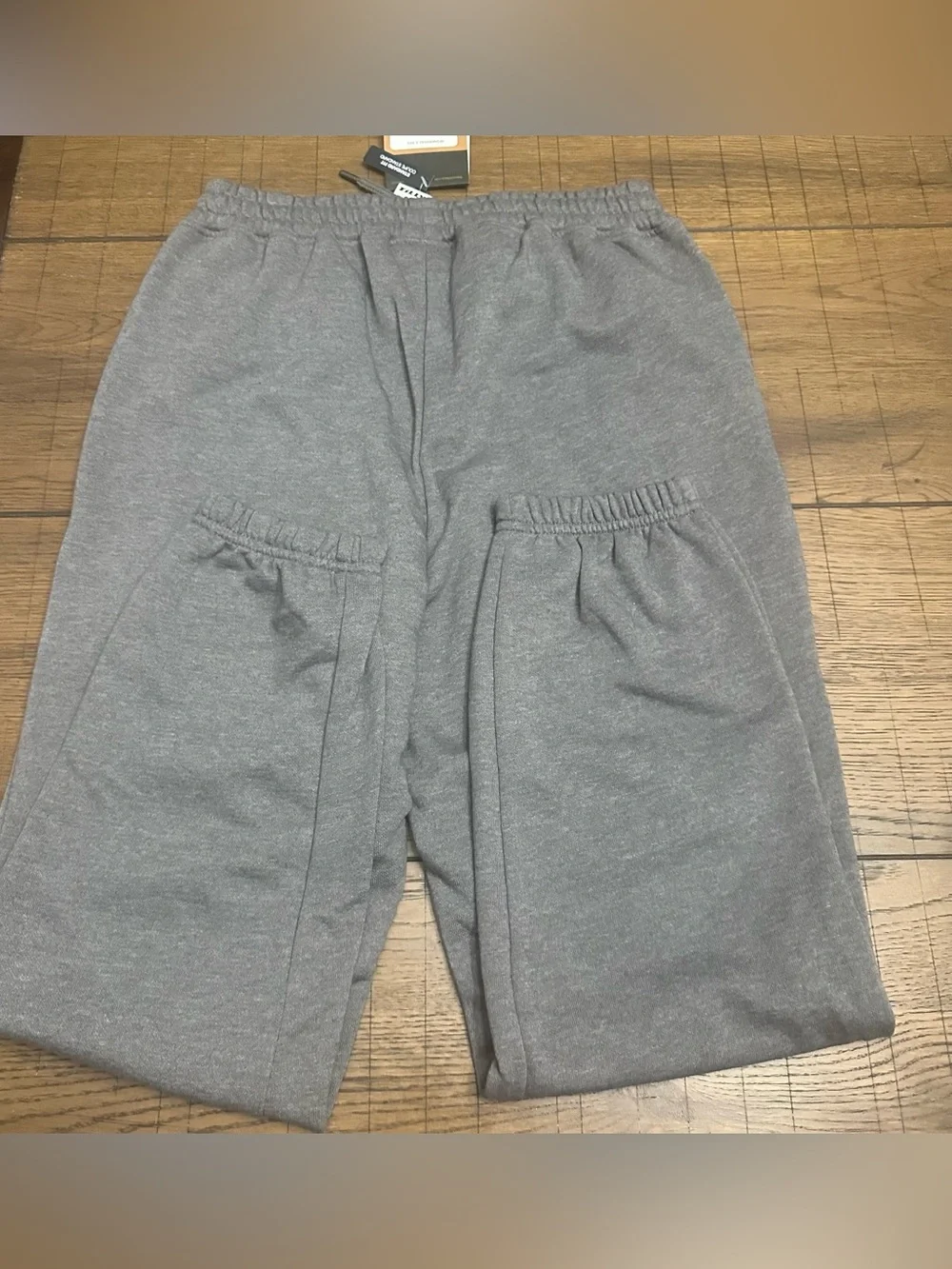 The North Face Grey Logo Sweatpants Men’s Small NWT